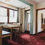 Seehotel Jaegerwirt מלון 4*