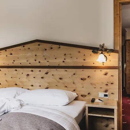 Seehotel Jaegerwirt 4*