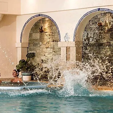 Seehotel Jaegerwirt Otel 4*