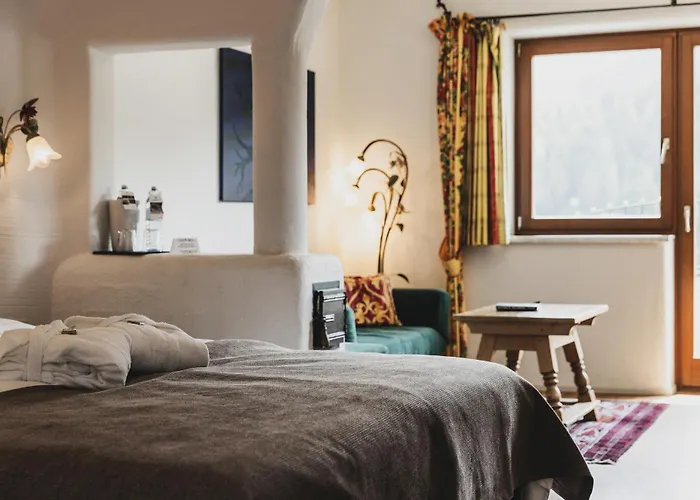 Seehotel Jaegerwirt Hotel